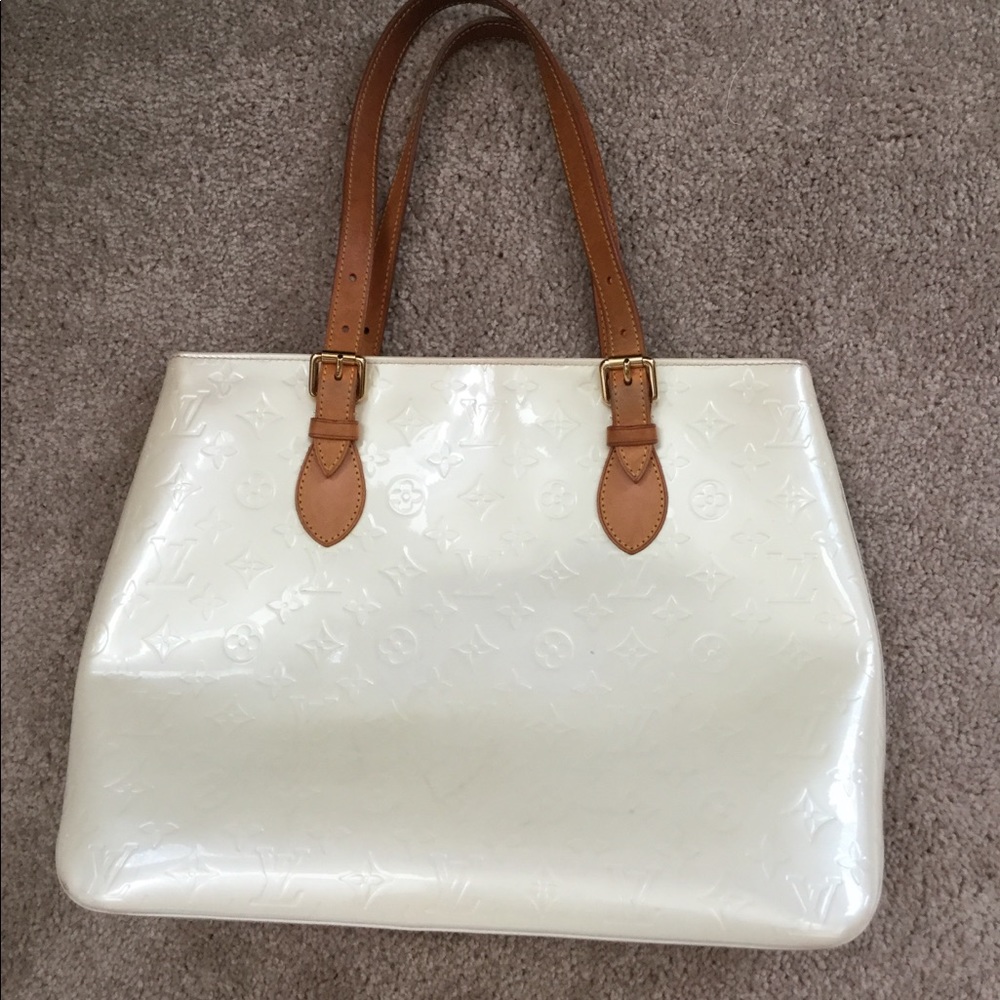 Louis Vuitton Brentwood Handbag